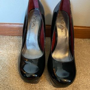 MIA black heels